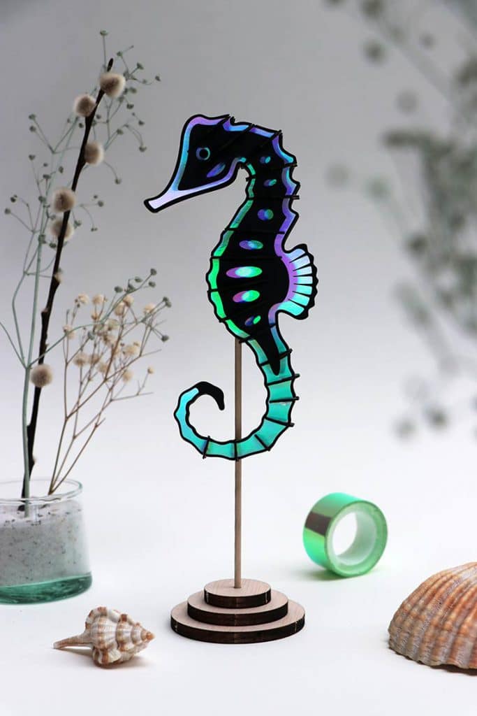 3D Paper Seahorse | Assembli