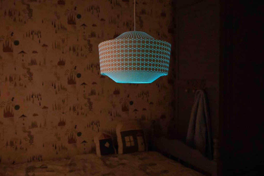 3D Papieren Glow in the Dark Lamp - Loena Wide | Assembli