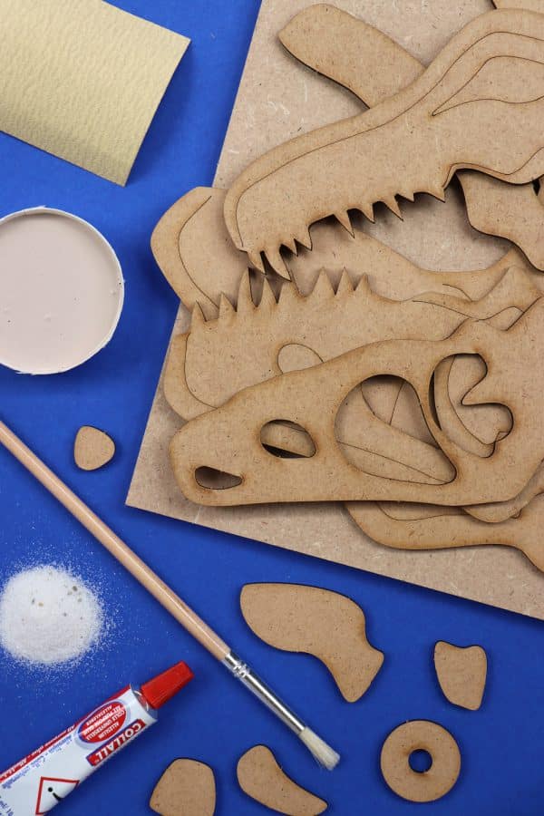 Assembli 3D DIY Fossil Kit Tyrannosaurus parts